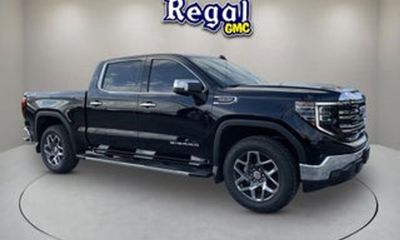 2024 GMC Sierra Elevation