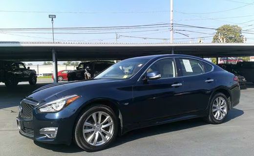 2018 Infiniti Q70 37 Luxe
