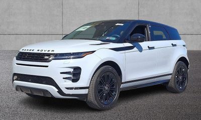 2026 Land Rover Range Evoque Limited Edition Hoxton