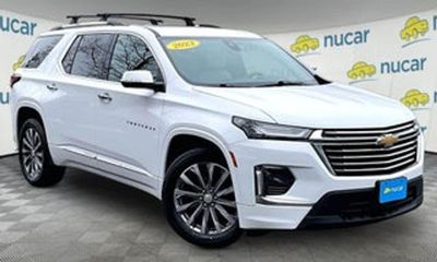 2023 Chevrolet Traverse LT