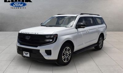 2026 Ford Expedition MAX Active