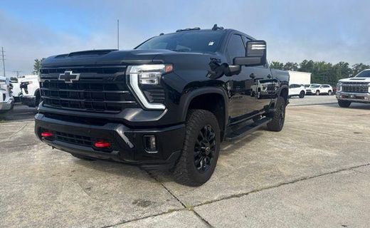 2025 Chevrolet Silverado HD LTZ