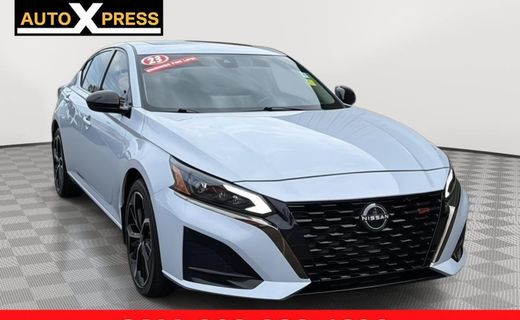 2023 Nissan Altima SR