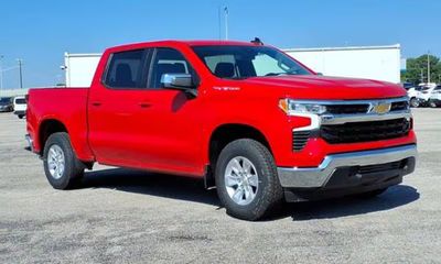 2025 Chevrolet Silverado LT