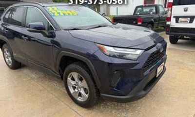 2022 Toyota RAV4 XLE