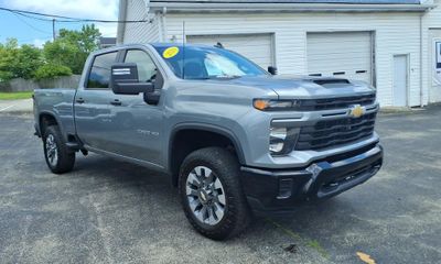 2024 Chevrolet Silverado HD Custom