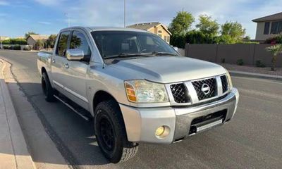 2004 Nissan Titan LE