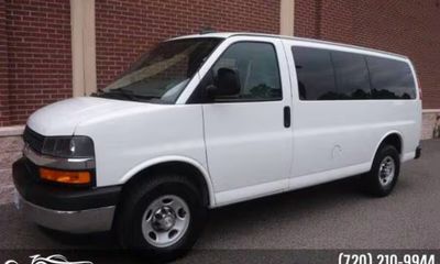 2019 Chevrolet Express LT