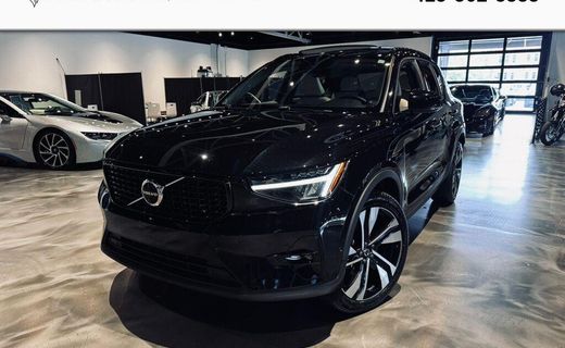 2023 Volvo XC40 Plus Dark