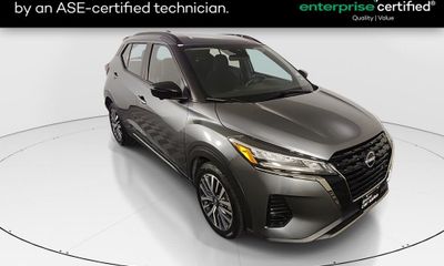 2024 Nissan Kicks SR