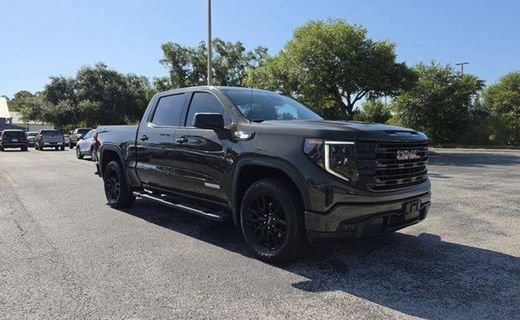 2023 GMC Sierra Elevation