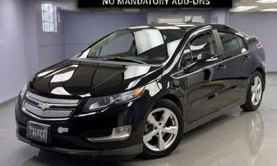2014 Chevrolet Volt Standard