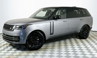 2026 Land Rover Range SE