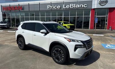 2025 Nissan Rogue SL