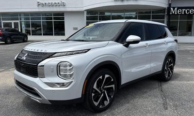 2023 Mitsubishi Outlander