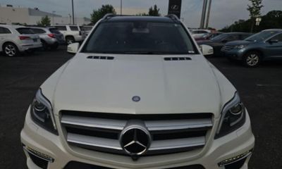 2016 Mercedes-Benz GL-Class GL550 4M