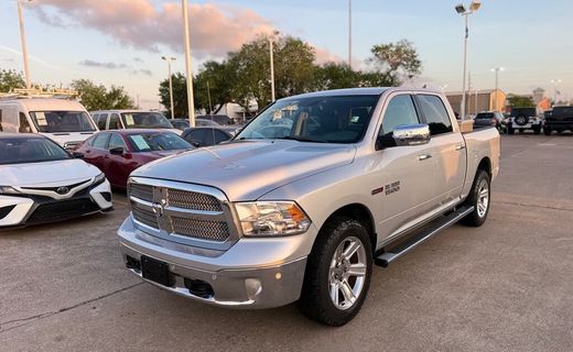 2017 Ram 1500 SLT