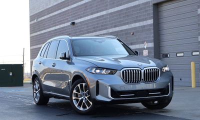 2025 BMW X5 XDRIVE50E