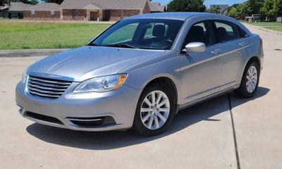 2014 Chrysler 200 Touring