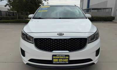 2018 Kia Sedona LX