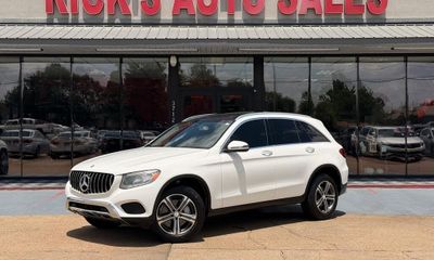 2016 Mercedes-Benz GLC-Class GLC300
