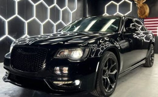 2022 Chrysler 300 Touring L
