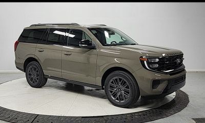 2027 Ford Expedition Platinum