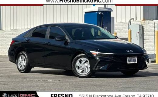 2025 Hyundai Elantra SE