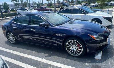 2018 Maserati Quattroporte Luxury