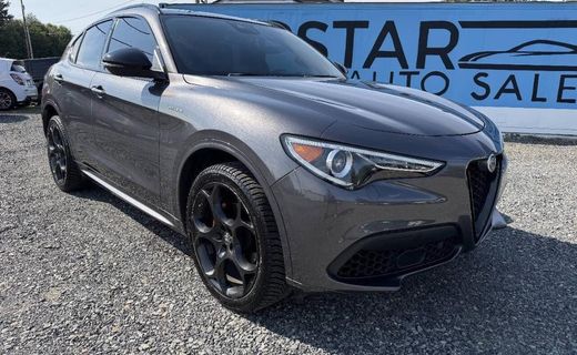 2022 Alfa Romeo Stelvio TI