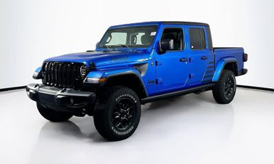 2023 Jeep Gladiator Sport
