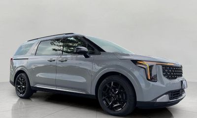 2027 Kia Carnival SX