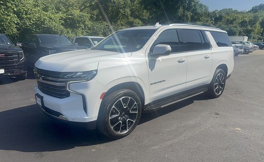2022 Chevrolet Suburban LT