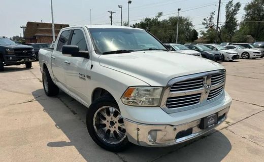 2016 Ram 1500 SLT