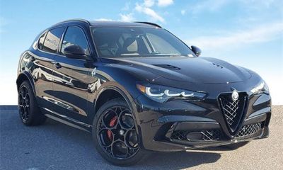 2024 Alfa Romeo Stelvio Quadrifoglio