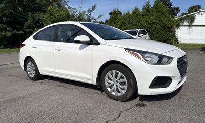 2019 Hyundai Accent SE AND SEL