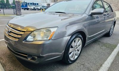 2005 Toyota Avalon XLS