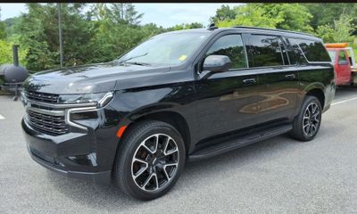 2021 Chevrolet Suburban RST