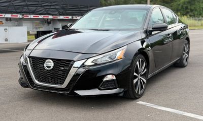 2021 Nissan Altima SR
