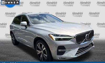2023 Volvo XC60 Plus Bright