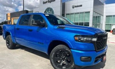 2024 Chevrolet Silverado LT