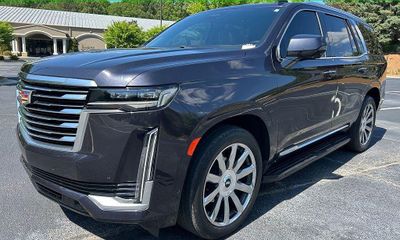 2022 Cadillac Escalade Premium Luxury Platinum