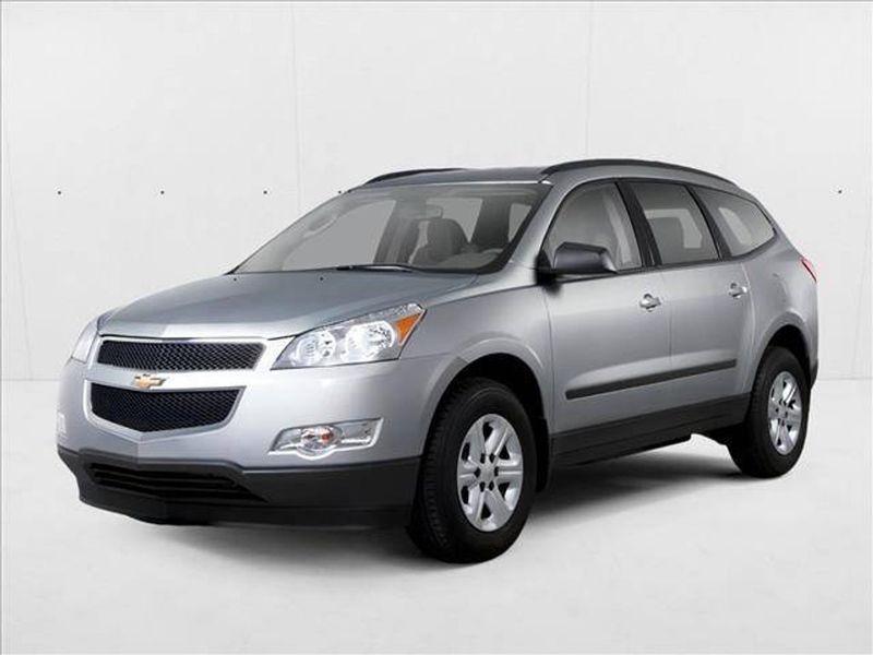 2012 Chevrolet Traverse — a typically priced live listing