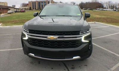 2023 Chevrolet Tahoe LS