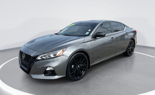 2022 Nissan Altima SR