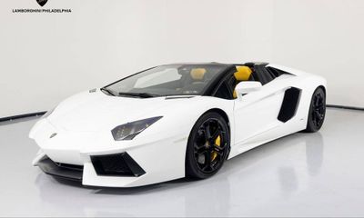 2016 Lamborghini Aventador Roadster