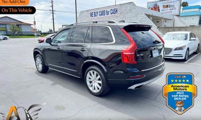 2017 Volvo XC90 Momentum