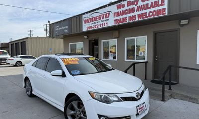 2014 Toyota Camry SE
