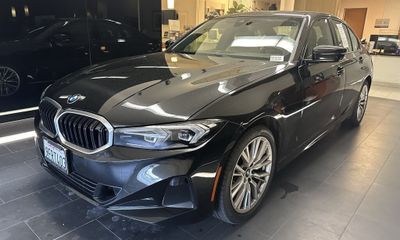 2023 BMW 330i