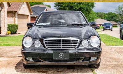 2001 Mercedes-Benz E-Class 320